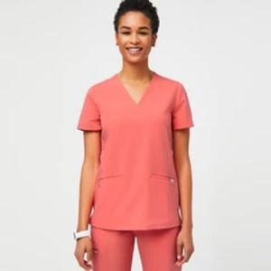 Figs Hot Coral scrub set